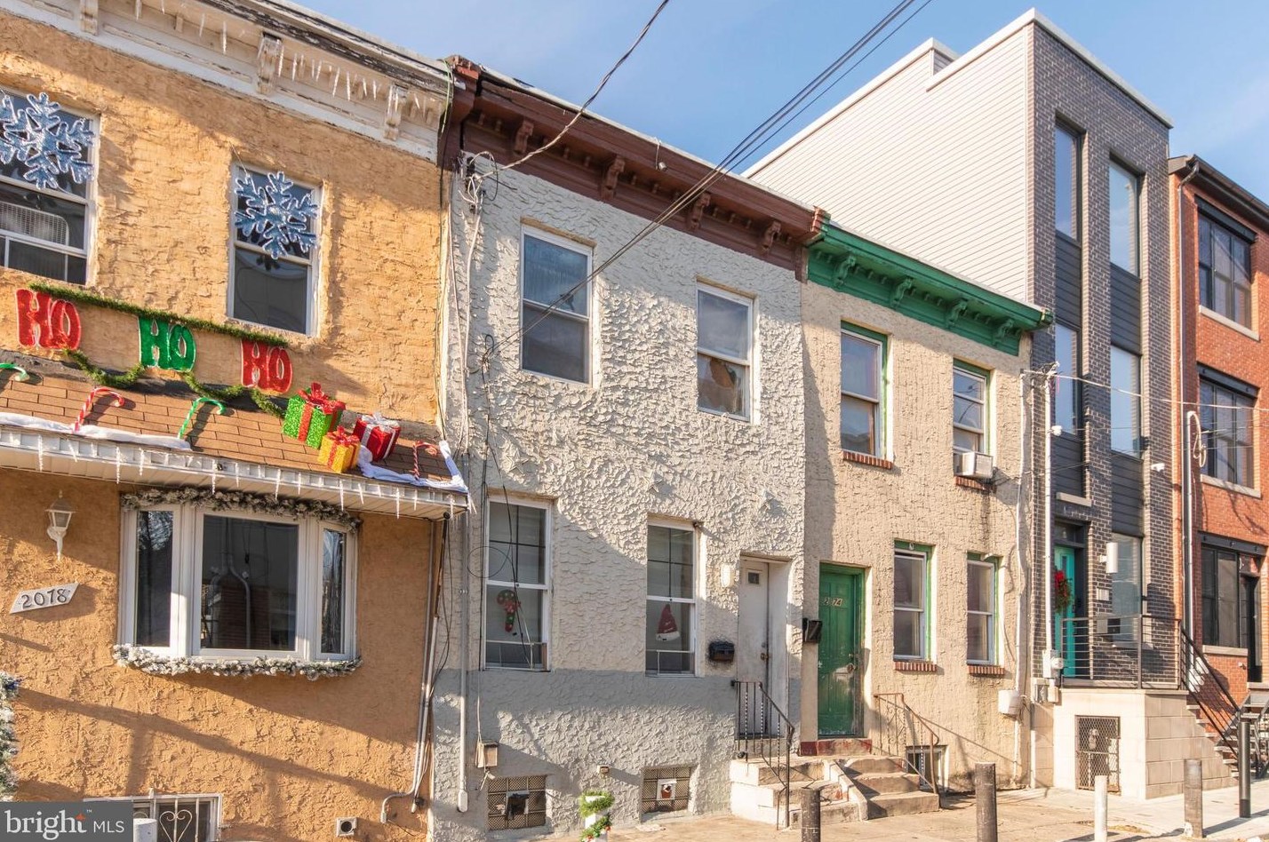 2076 Letterly St, Philadelphia, PA 19125-1634