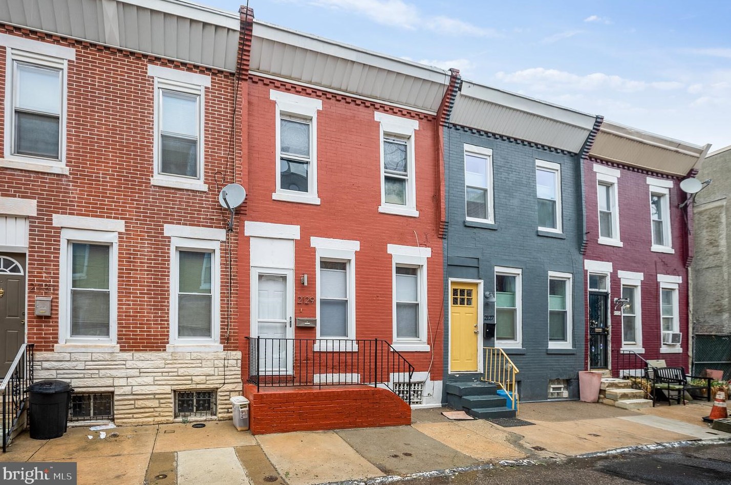 2129 Fernon St, Philadelphia, PA 19145-1302