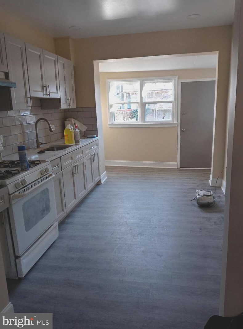 3079 Memphis St, Philadelphia, PA 19134