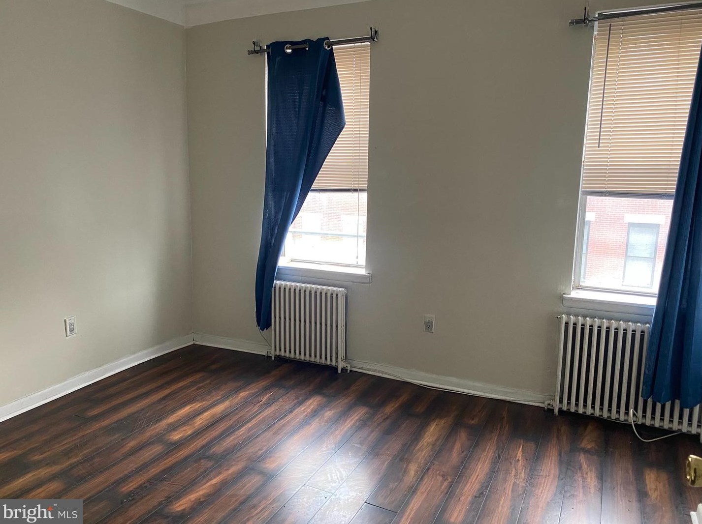911 Ellsworth St, Philadelphia, PA 19147-4620