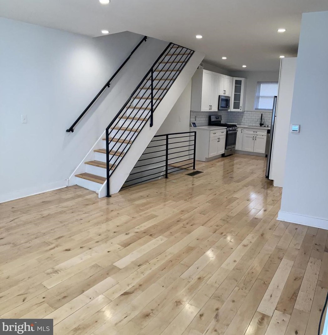 1502 N Myrtlewood St, Philadelphia, PA 19121