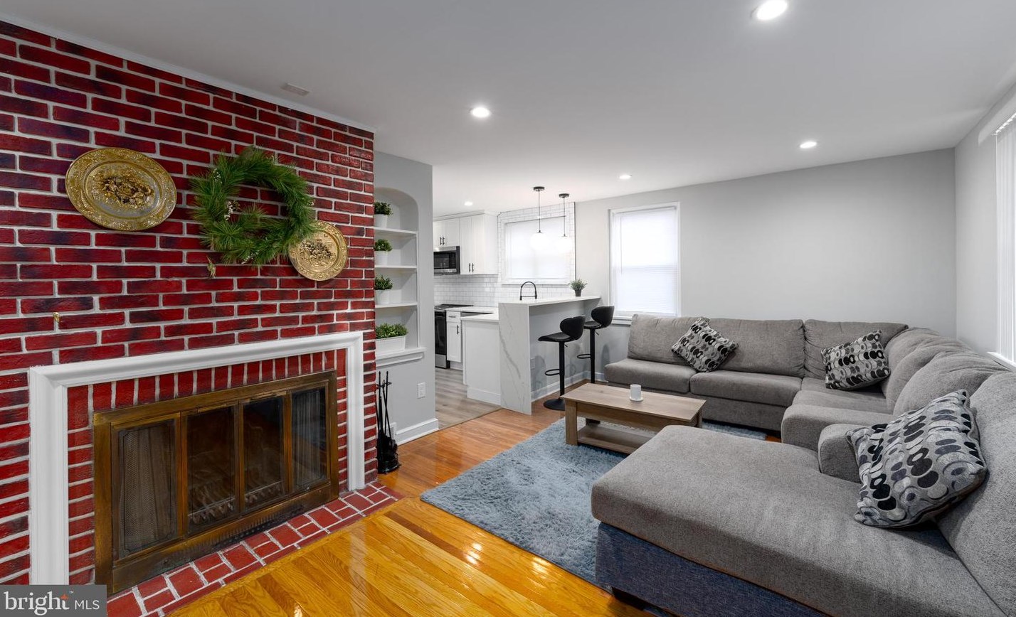1919 Afton St, Philadelphia PA  19111-3411 exterior