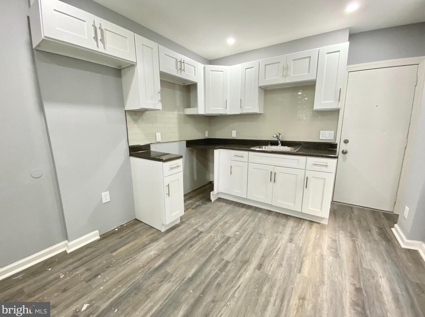 6049 Allman St, Philadelphia, PA 19142