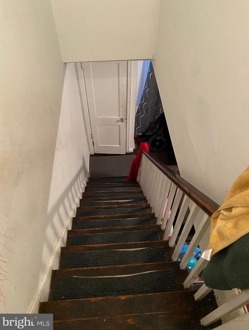 666 Annsbury St, Philadelphia, PA 19120-4602