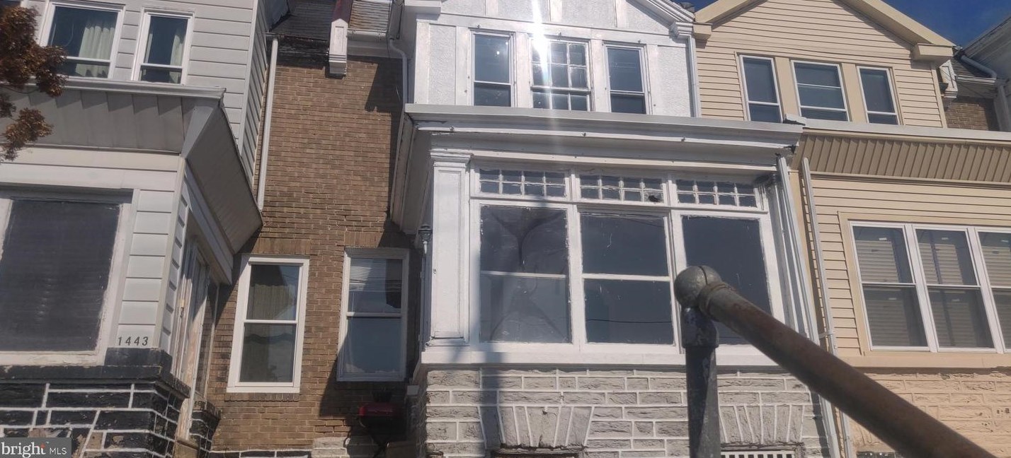 1441 Chew St, Philadelphia, PA 19141-2309