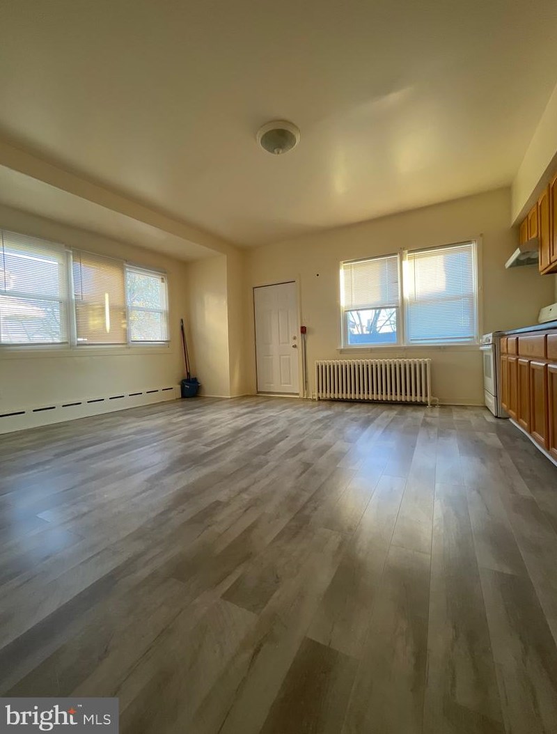 1332 71st Ave, Philadelphia PA  19126-1730 exterior