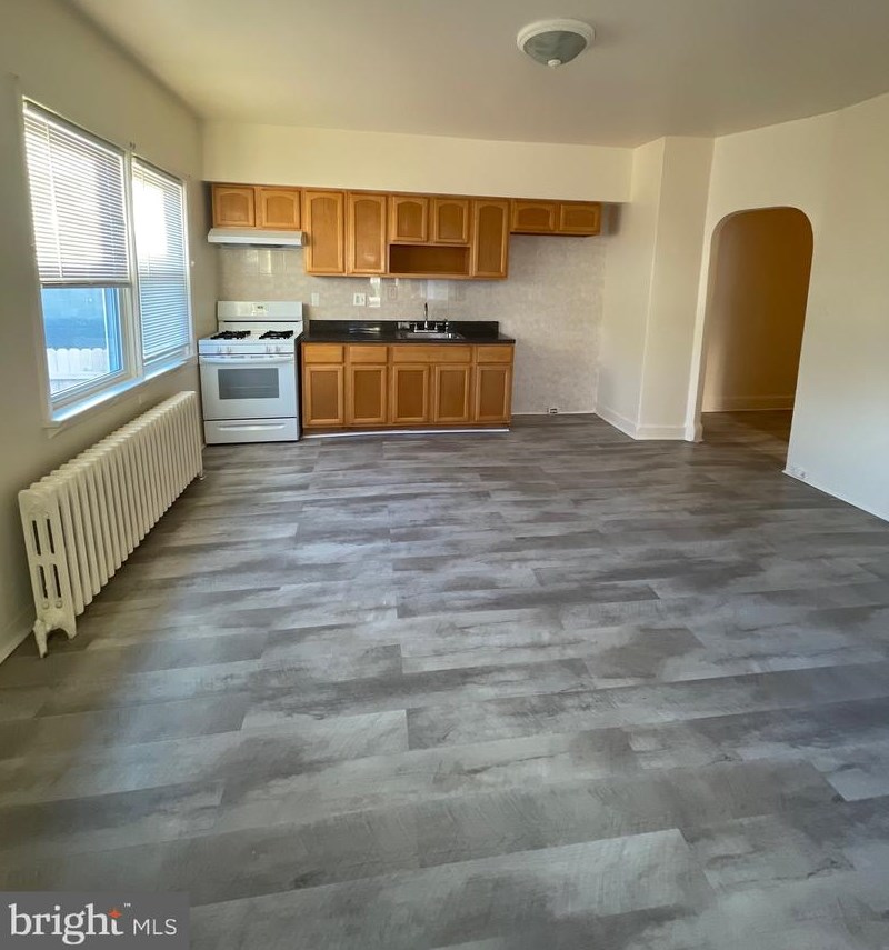 1332 71st Ave, Philadelphia PA  19126-1730 exterior
