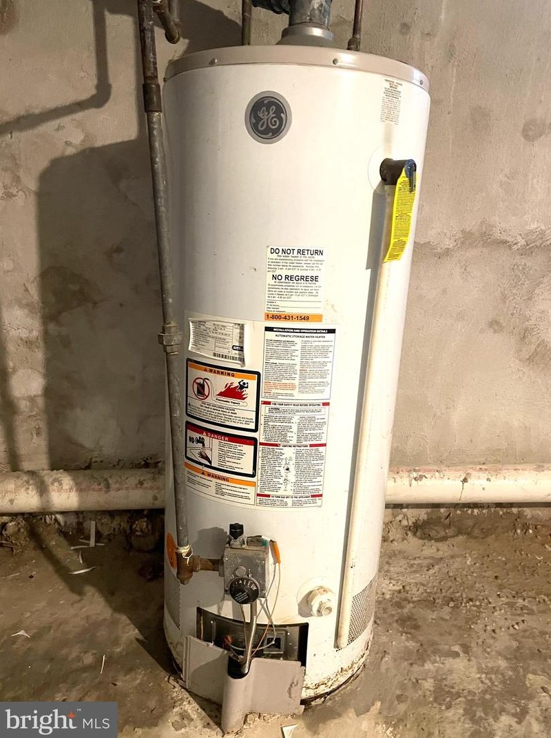 65 Lindenwood St, Philadelphia PA 19139-2642 exterior