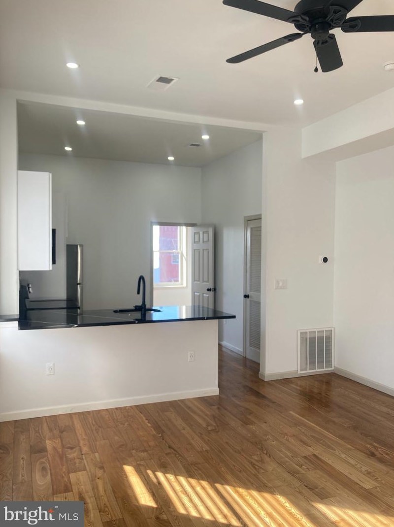 1901 W Diamond St #3, Philadelphia, PA 19121