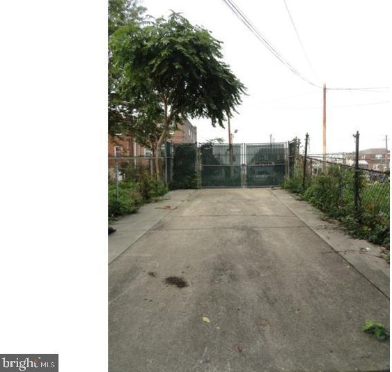 361 Gale St, Philadelphia, PA 19120-3004
