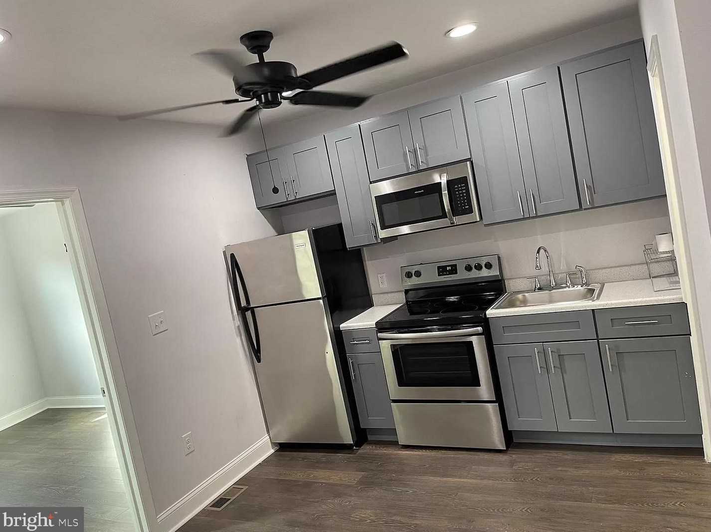 5225 Warrington Ave, Philadelphia, PA 19143-4212