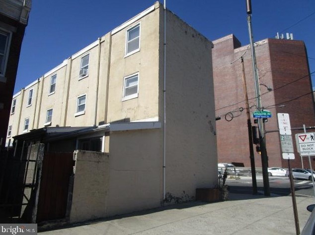 2700 South St, Philadelphia, PA 19146-2305