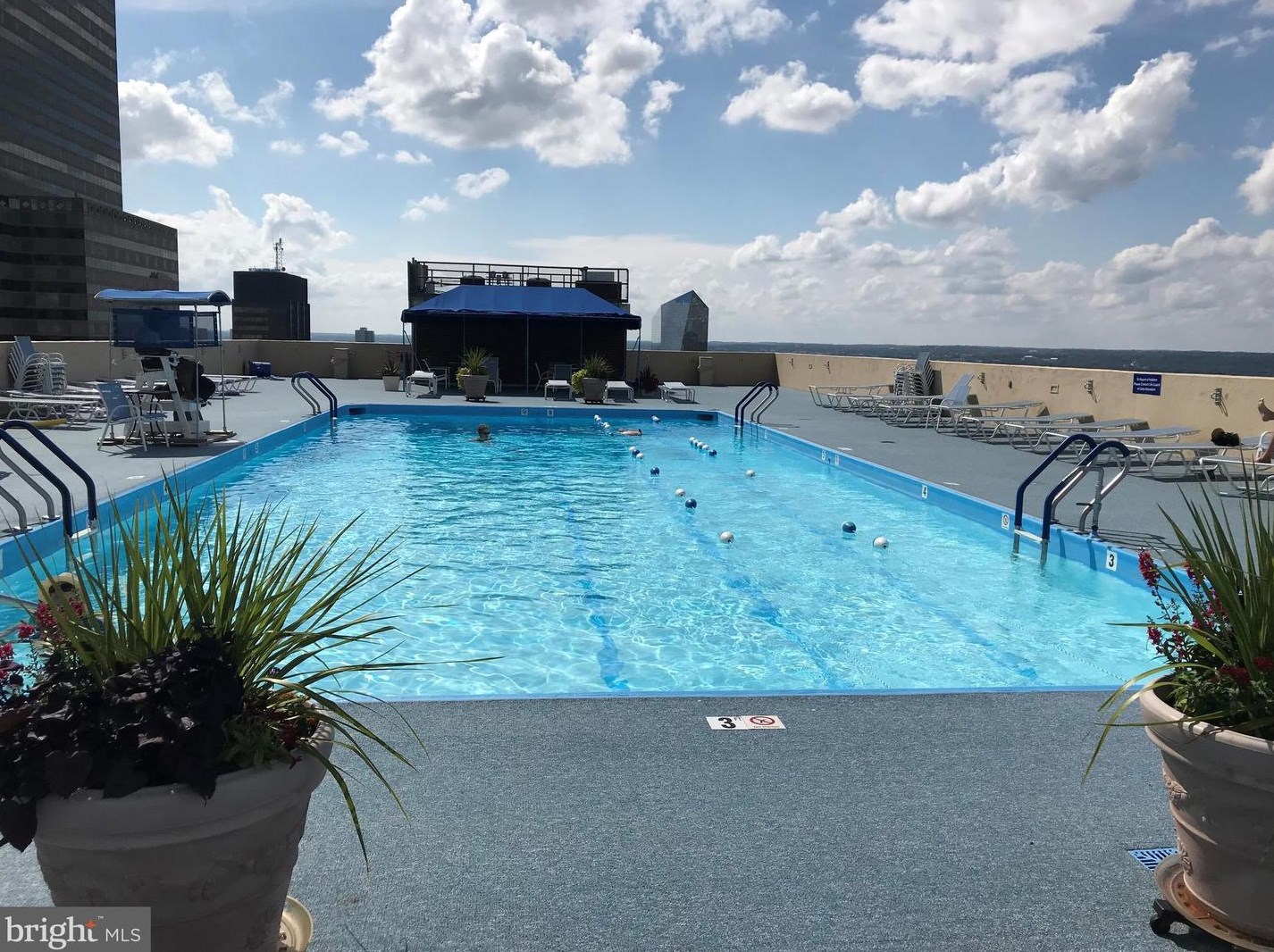 1901 John F Kennedy Blvd, Philadelphia PA 19103-1598 exterior