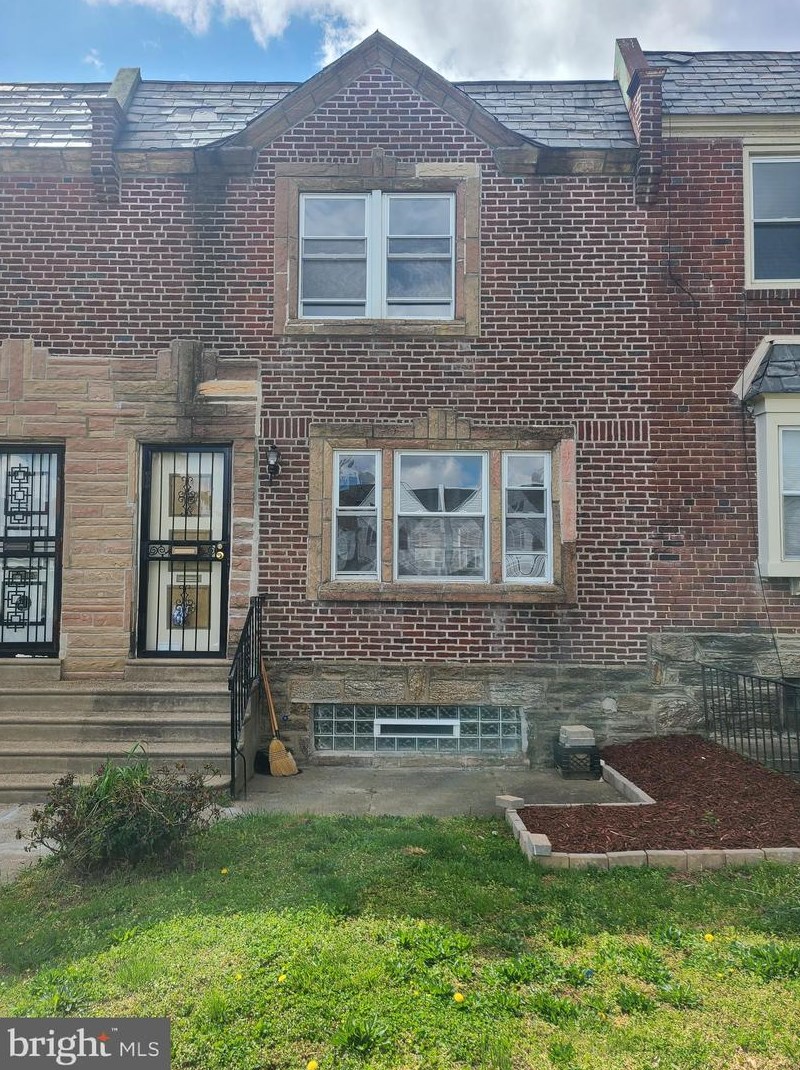 2153 Homer St, Philadelphia PA  19138-1935 exterior