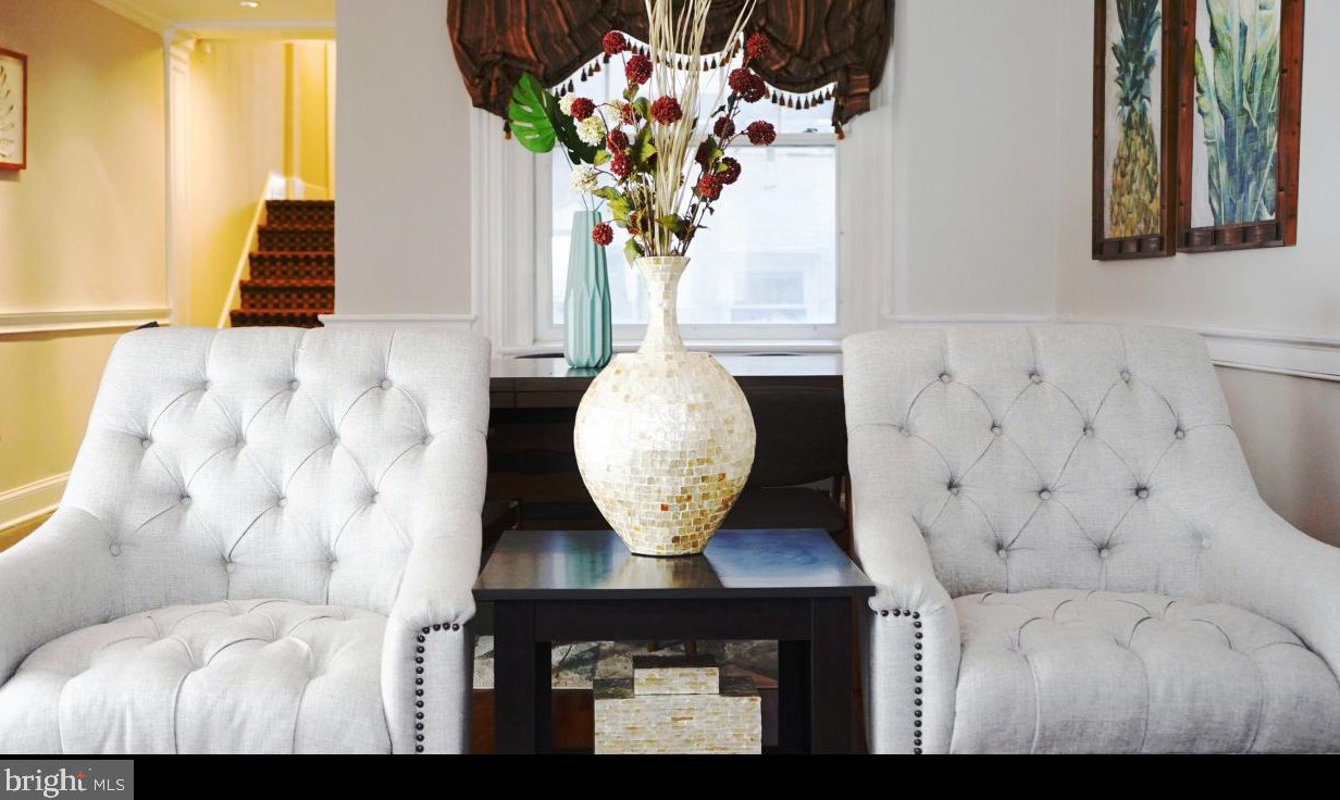 1703 Rittenhouse Sq, Philadelphia PA  19103-6109 exterior