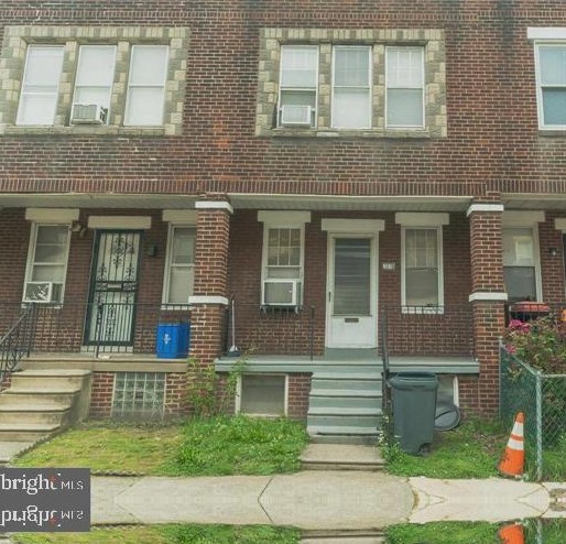2076 Scattergood St, Philadelphia PA  19124-2010 exterior