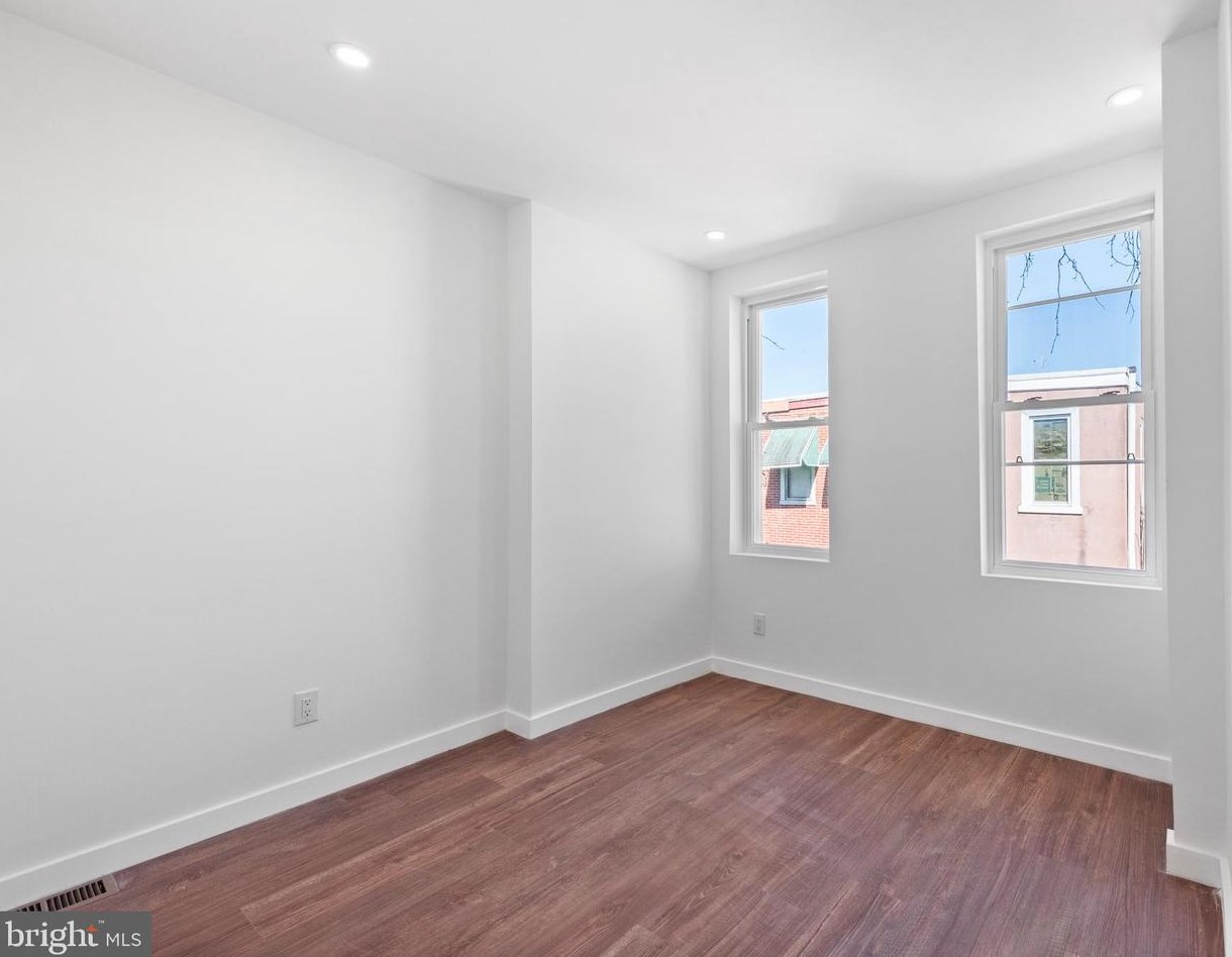 1219 Alden St, Philadelphia, PA 19131-4111