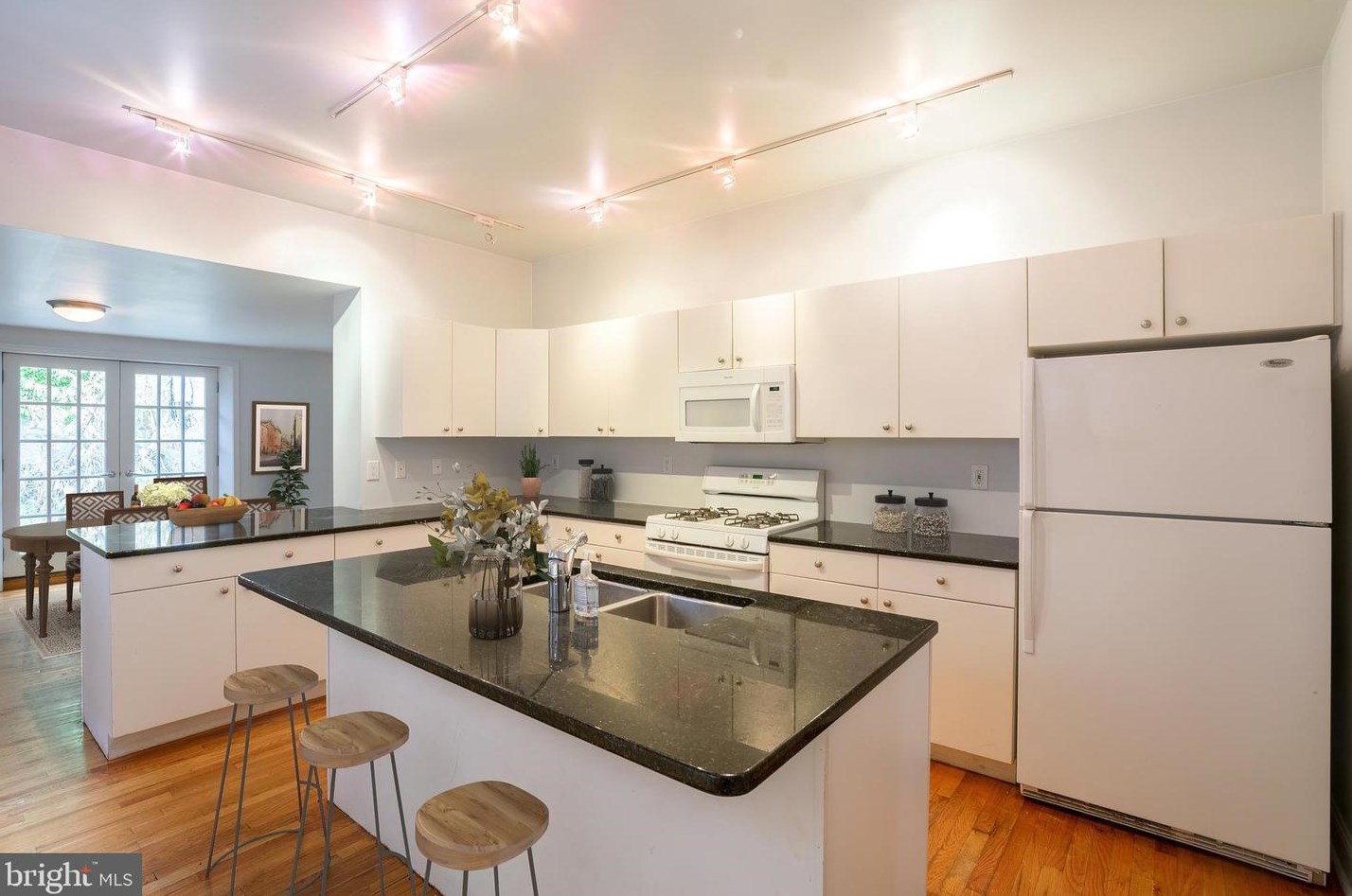 2205 Lombard St, Philadelphia, PA 19146