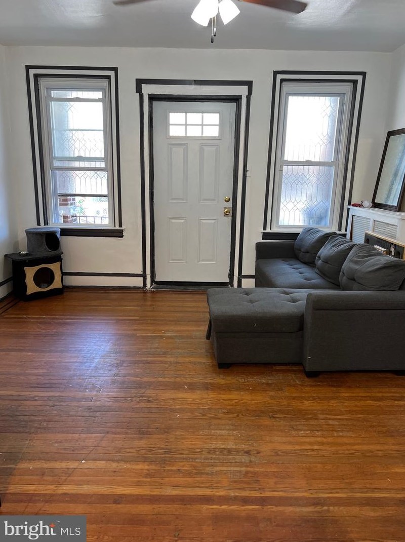 5239 Burton St, Philadelphia, PA 19124-1501