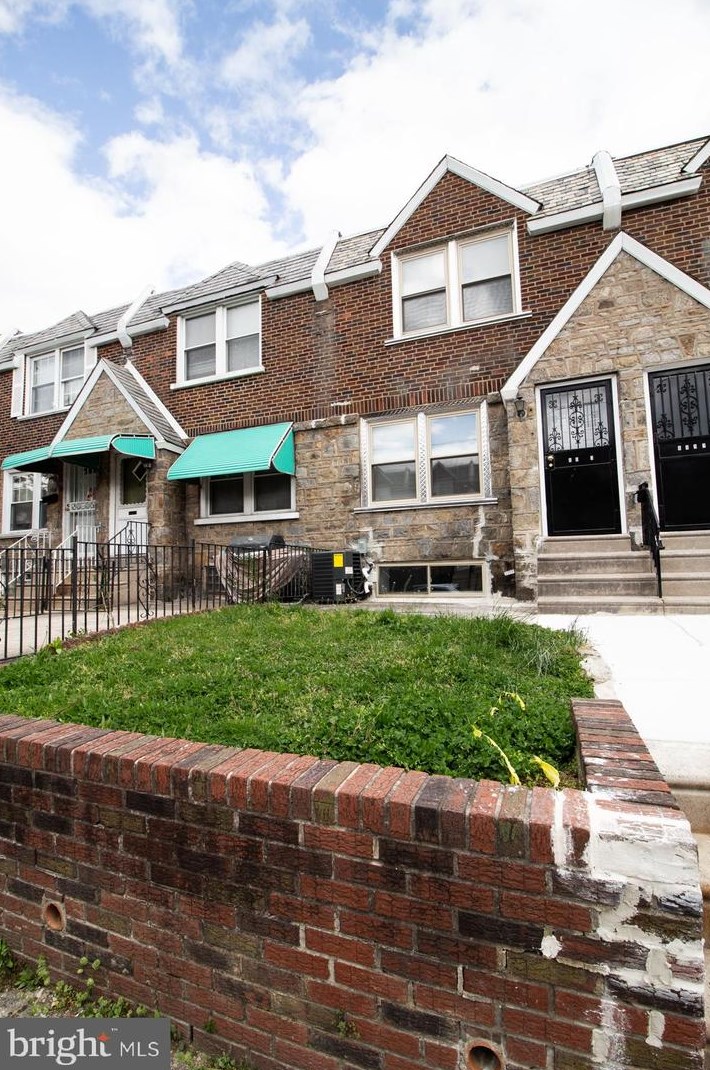 6053 Alma St, Philadelphia, PA 19149-3202