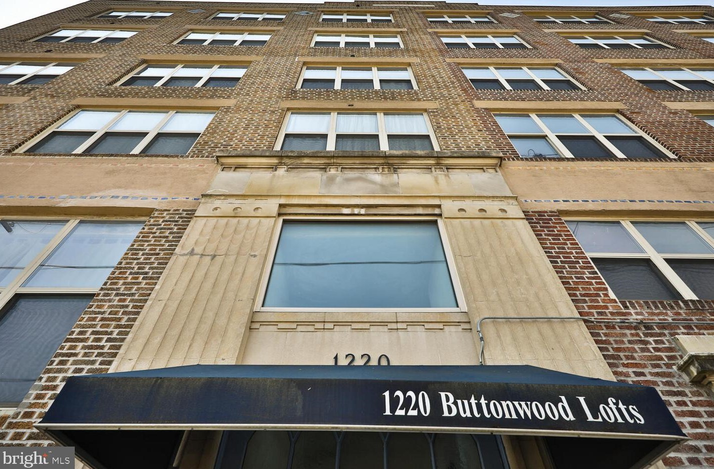 1210 Buttonwood St, Philadelphia, PA 19123-3603