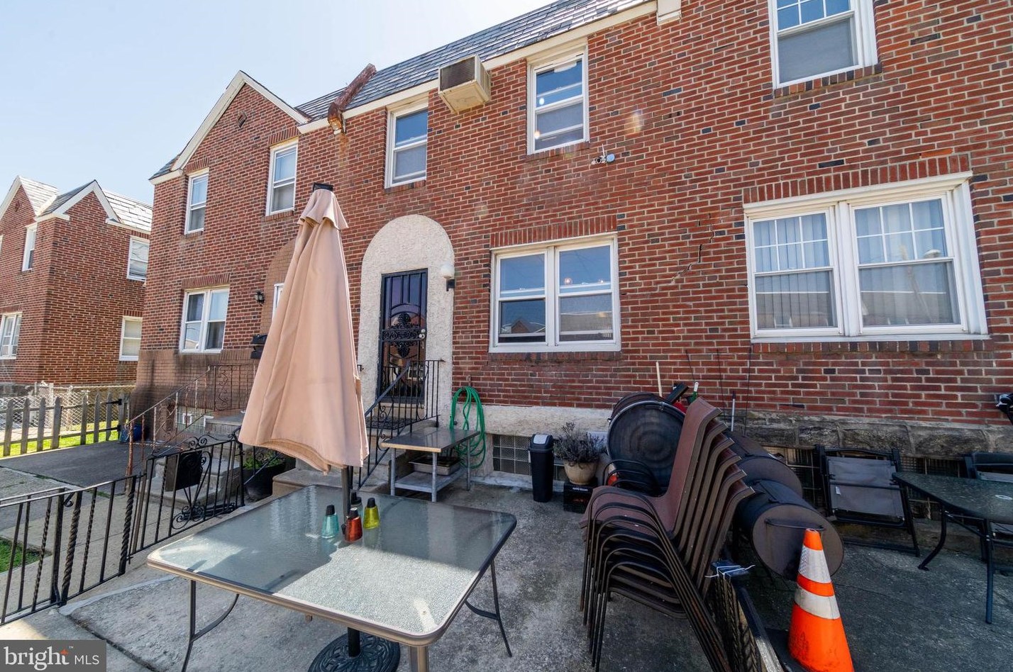1022 Rosalie St, Philadelphia, PA 19149-3624