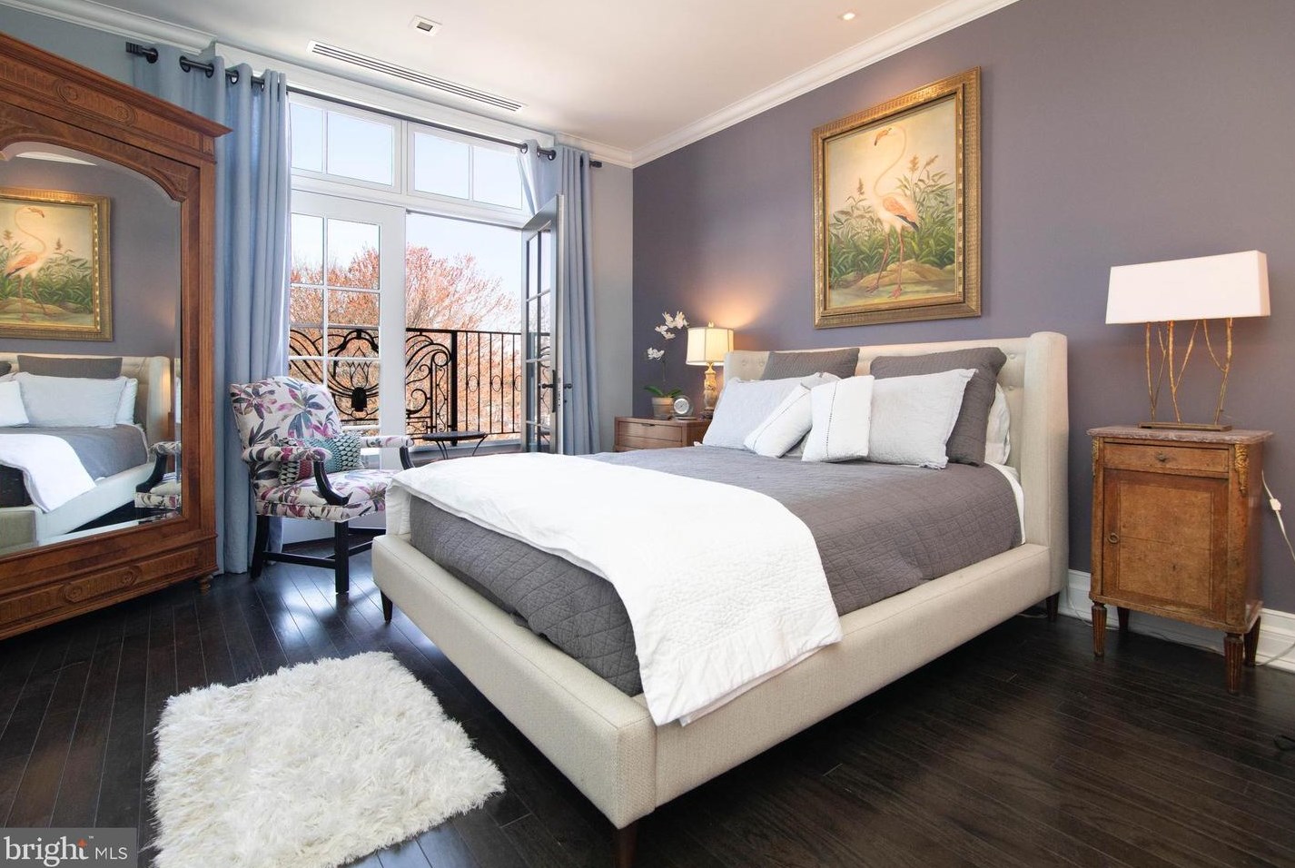 1 Hartwell Ln, Philadelphia PA  19118 exterior