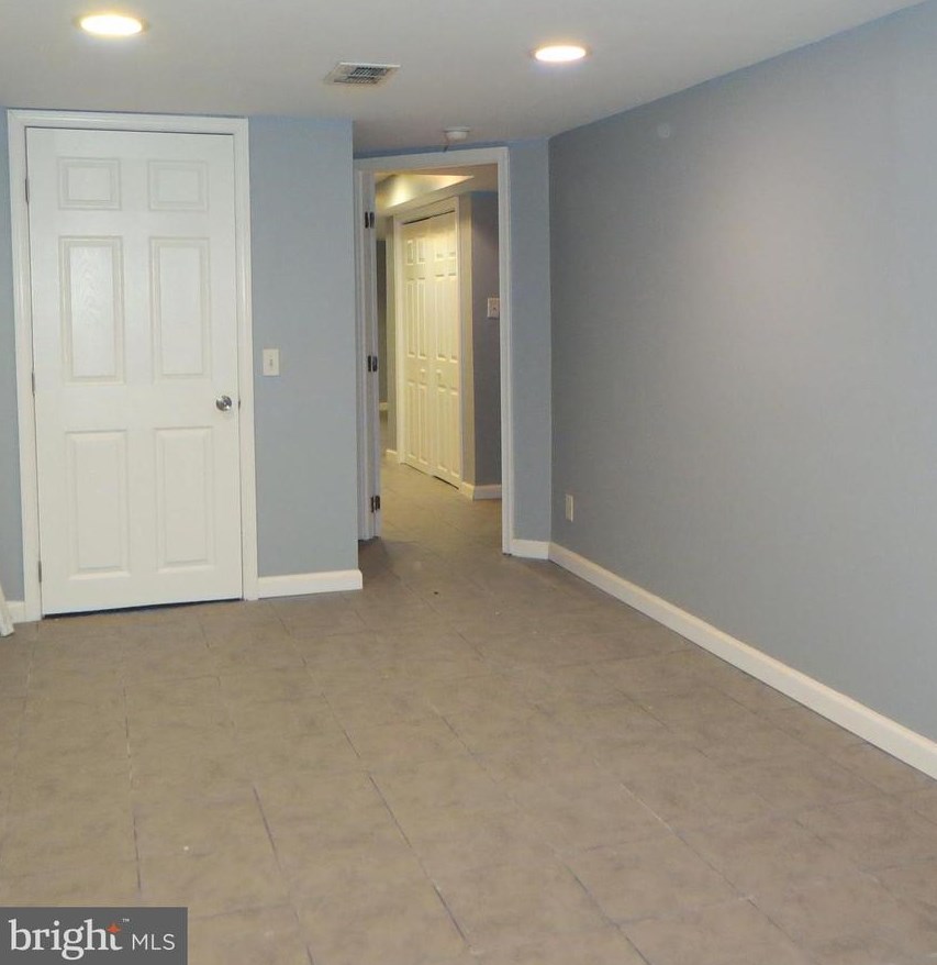 5120 Gainor Rd, Philadelphia PA 19131-2338 exterior