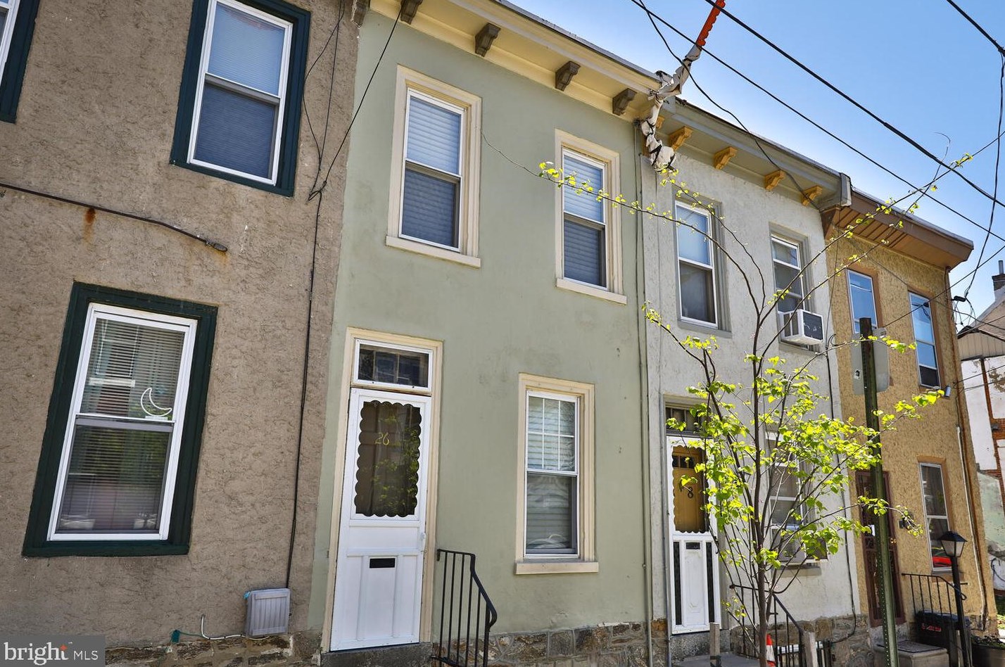 26 Manheim St, Philadelphia, PA 19144-2943