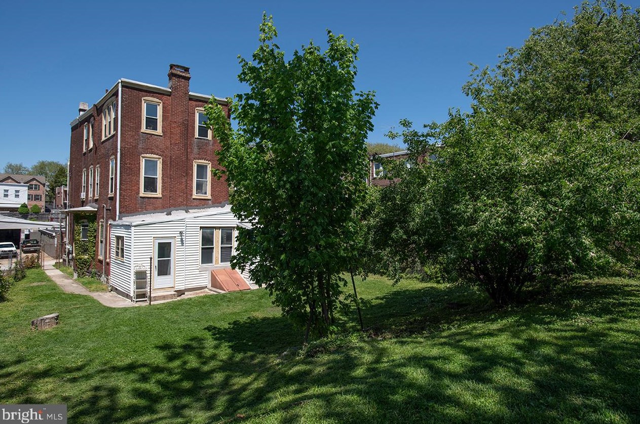 3408 Sunnyside Ave, Philadelphia PA  19129-1433 exterior