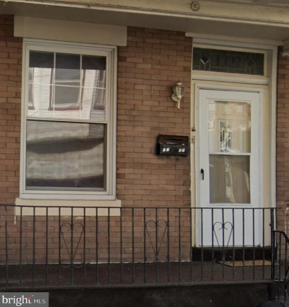 1327 Rittenhouse St, Philadelphia, PA 19138-1916