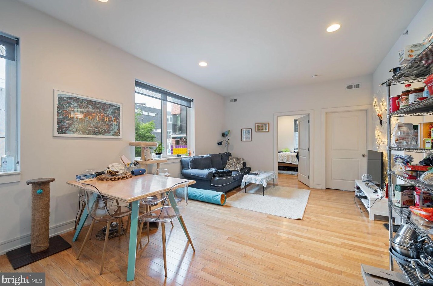 1516 N 15th St #302, Philadelphia, PA 19121