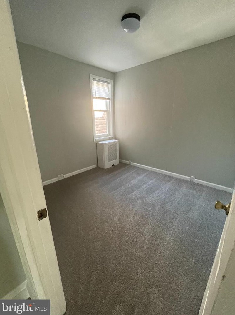 947 Anchor St, Philadelphia PA  19124-1035 exterior