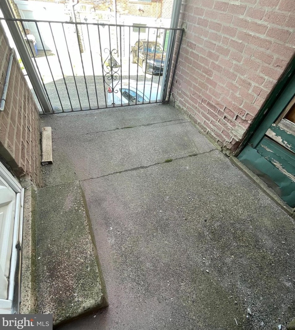 947 Anchor St, Philadelphia PA  19124-1035 exterior