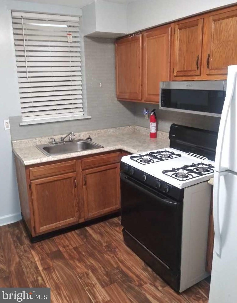 3931 Mount Vernon St, Philadelphia, PA 19104
