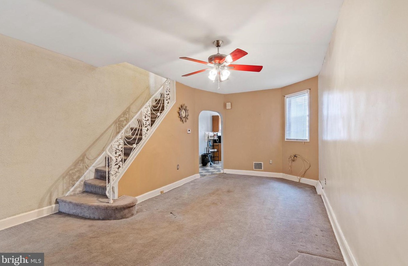 422 Wellens Ave, Philadelphia PA 19120-3333 exterior