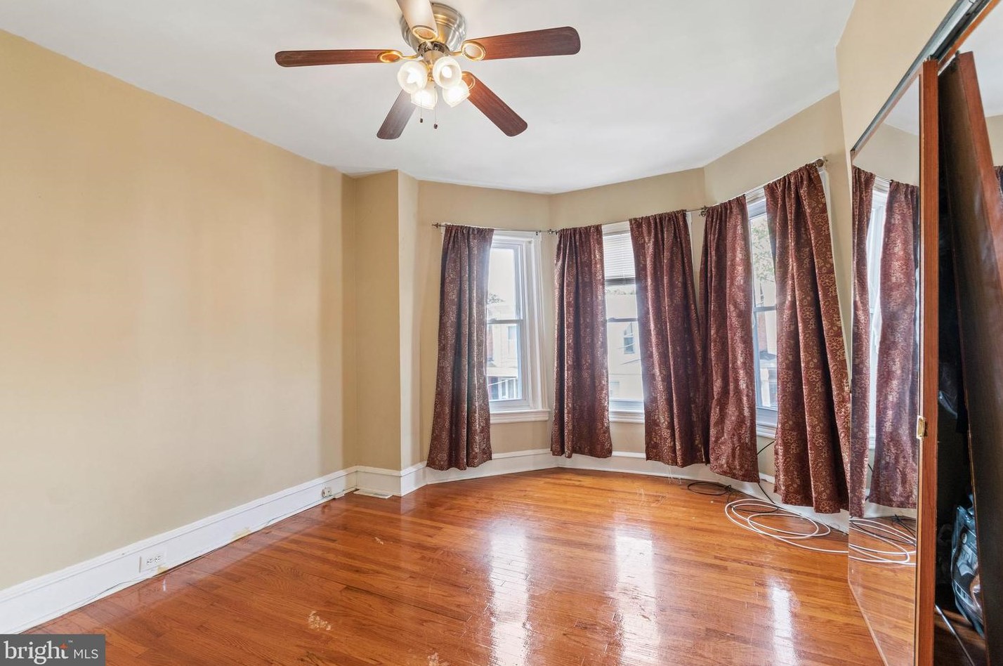 422 Wellens Ave, Philadelphia PA 19120-3333 exterior