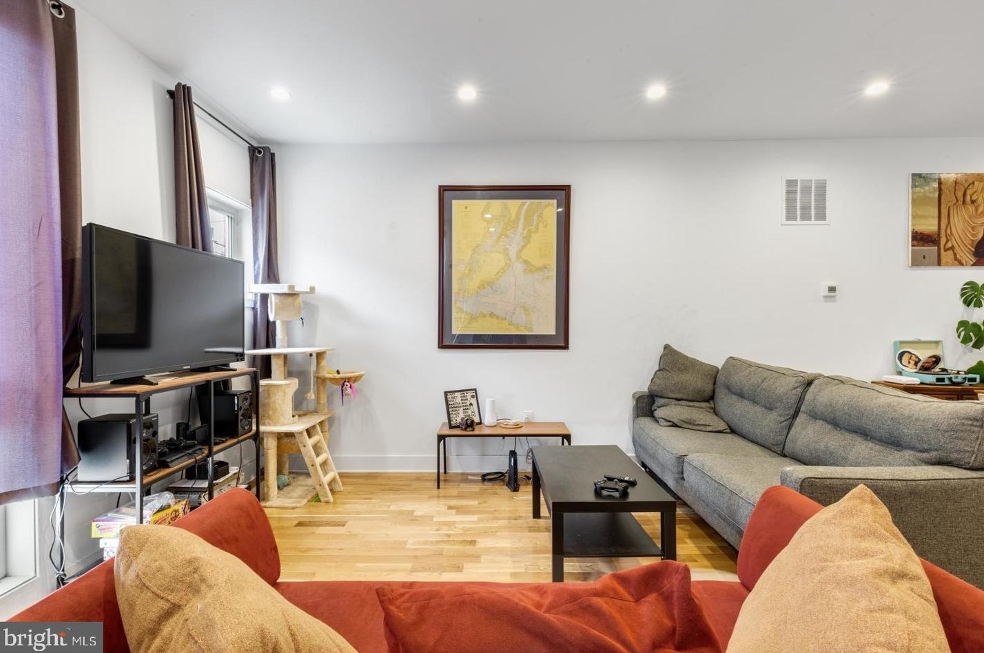 2260 N Howard St, Philadelphia, PA 19133