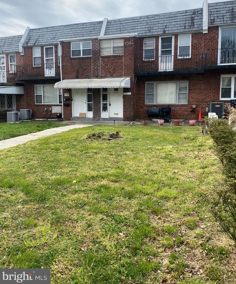 4034 Ford Rd, Philadelphia, PA 19131-1605