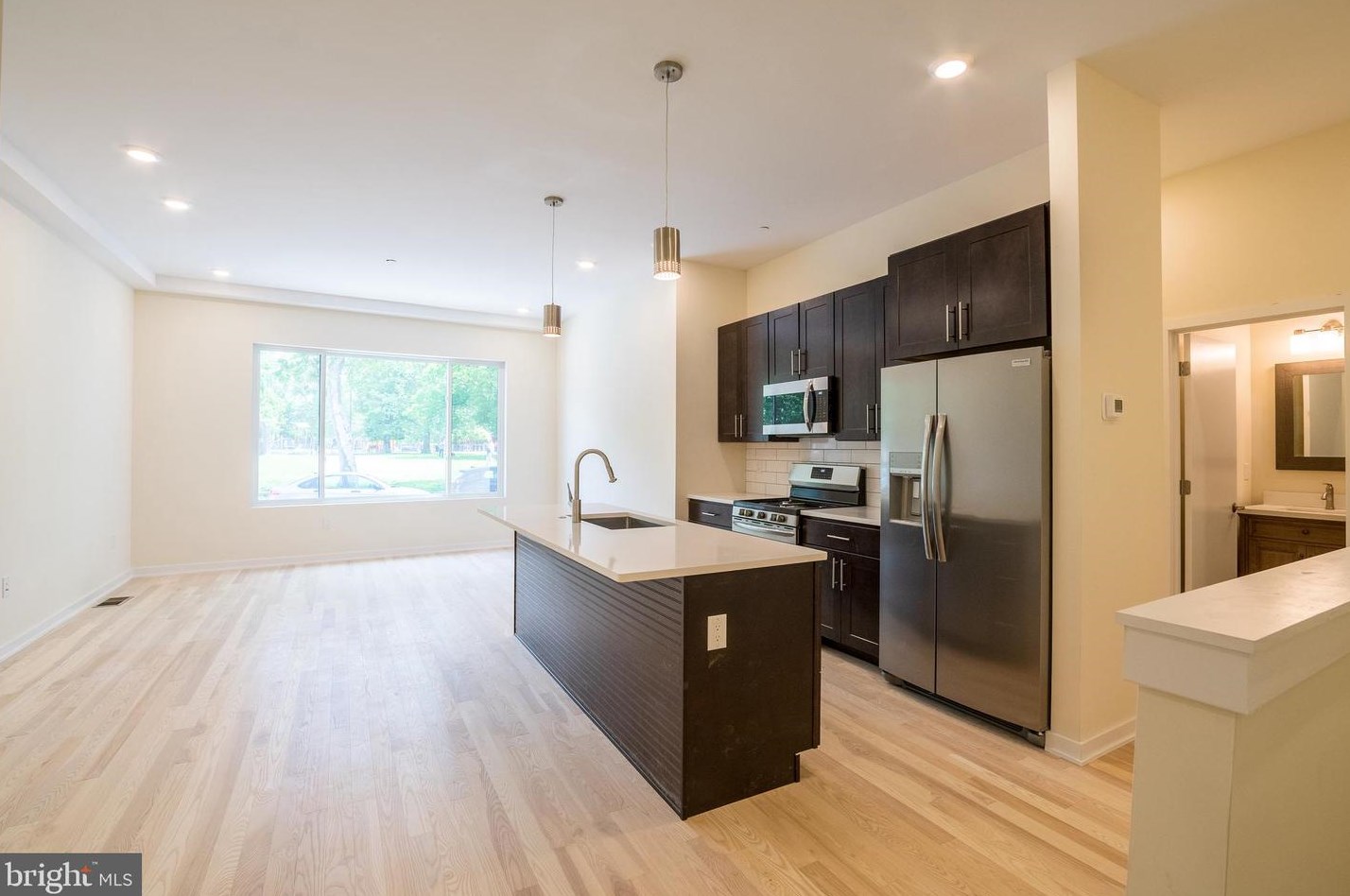 1300 S 24th St #unit C1, Philadelphia, PA 19146