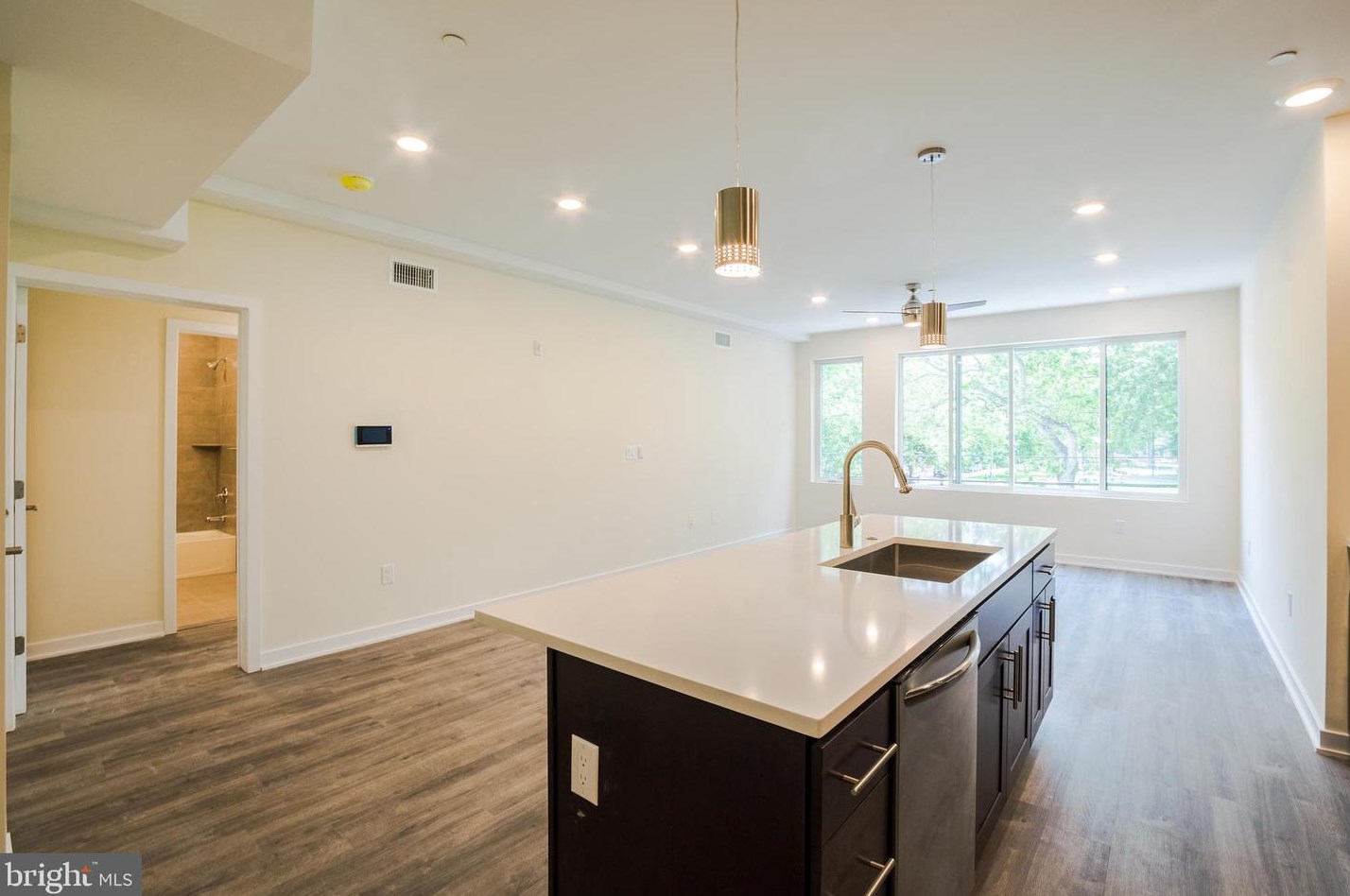 1300 S 24th St #unit A2, Philadelphia, PA 19146