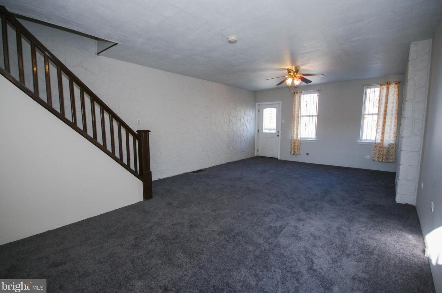 2009 5th St, Philadelphia, PA 19148-2502