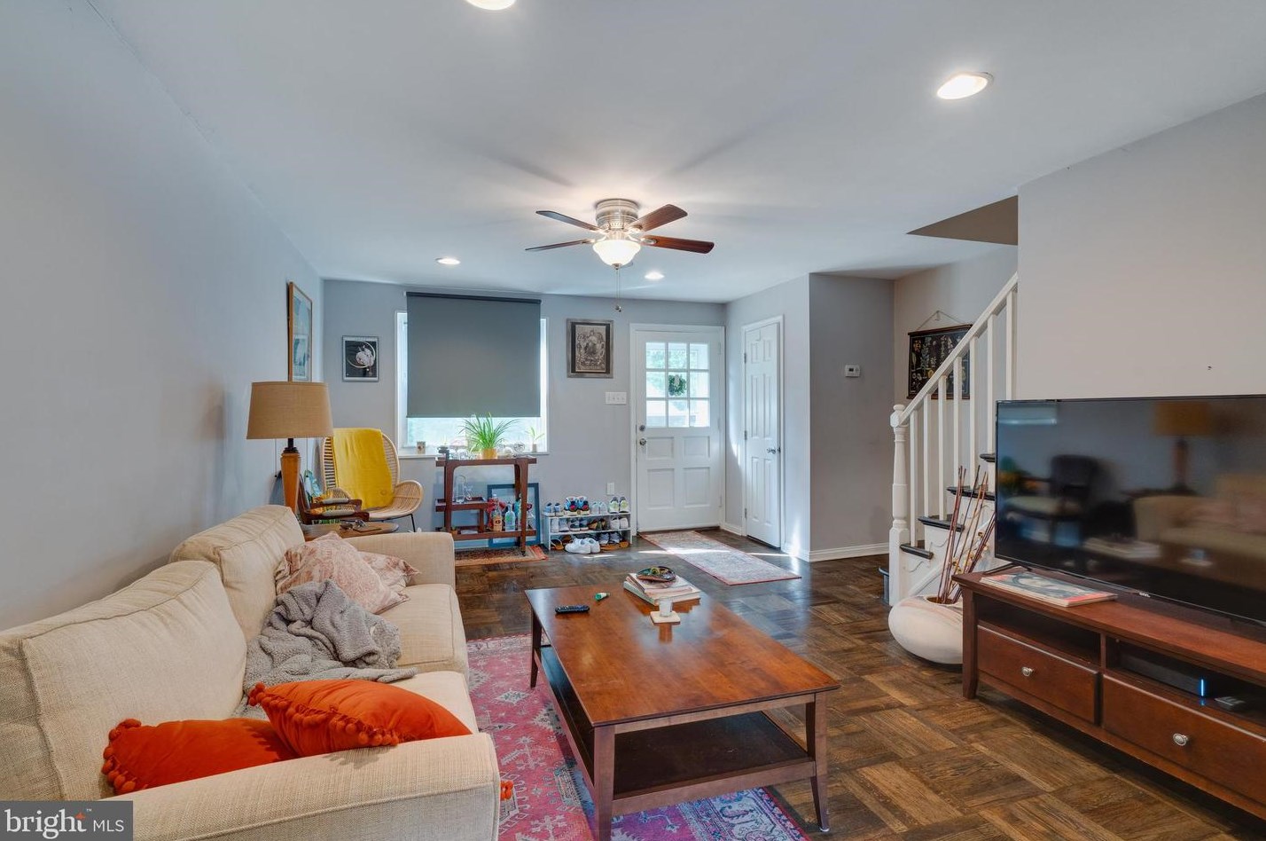 369 Leverington Ave, Philadelphia, PA 19128