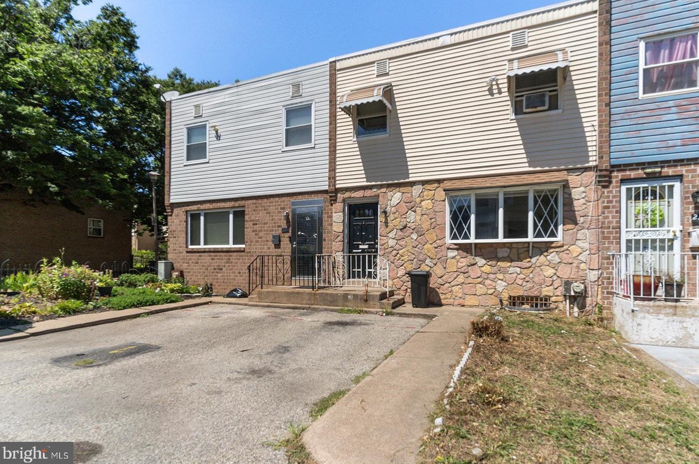 2121 Camac St, Philadelphia, PA 19122-1106