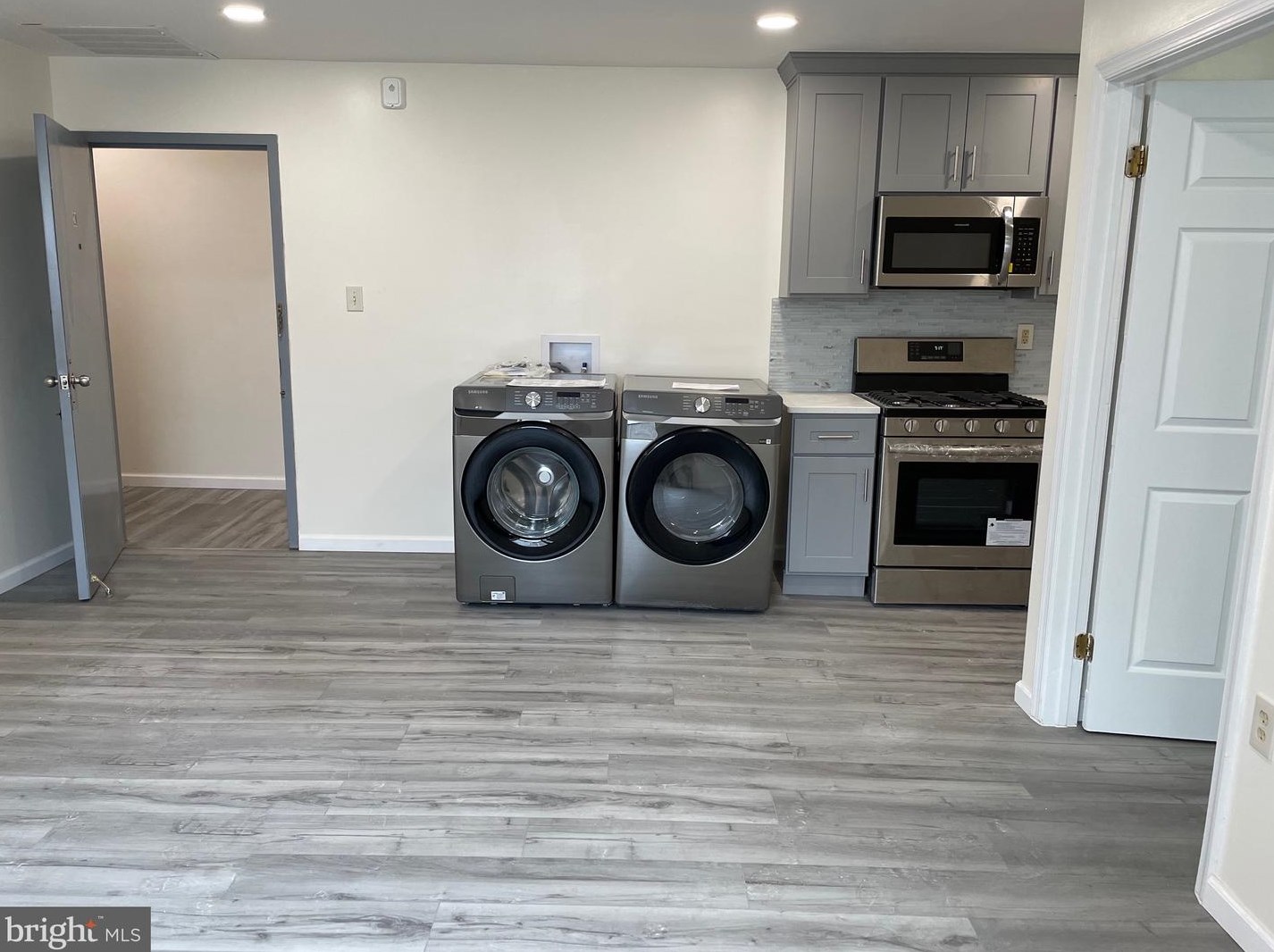 910 Arch St #2m, Philadelphia, PA 19107