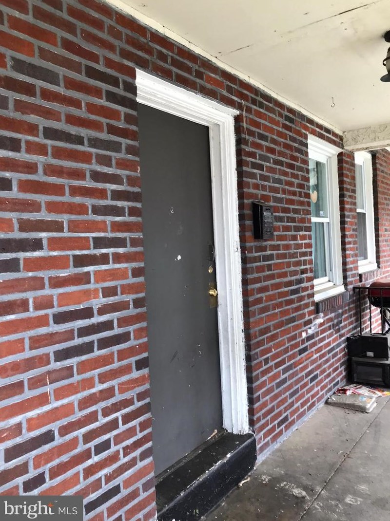 3948 Howland St, Philadelphia, PA 19124-5512