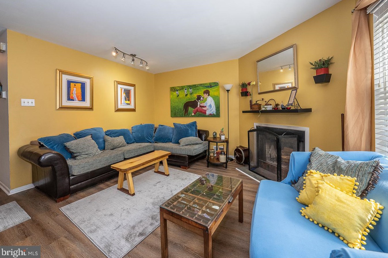 3550 Calumet St, Philadelphia, PA 19129-1602