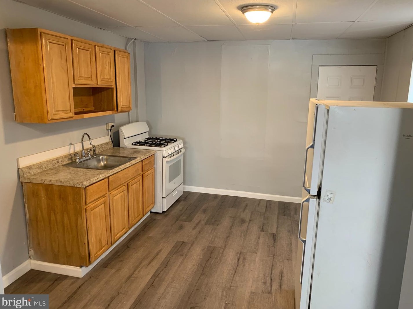 2534 Tasker St, Philadelphia PA  19145-1239 exterior