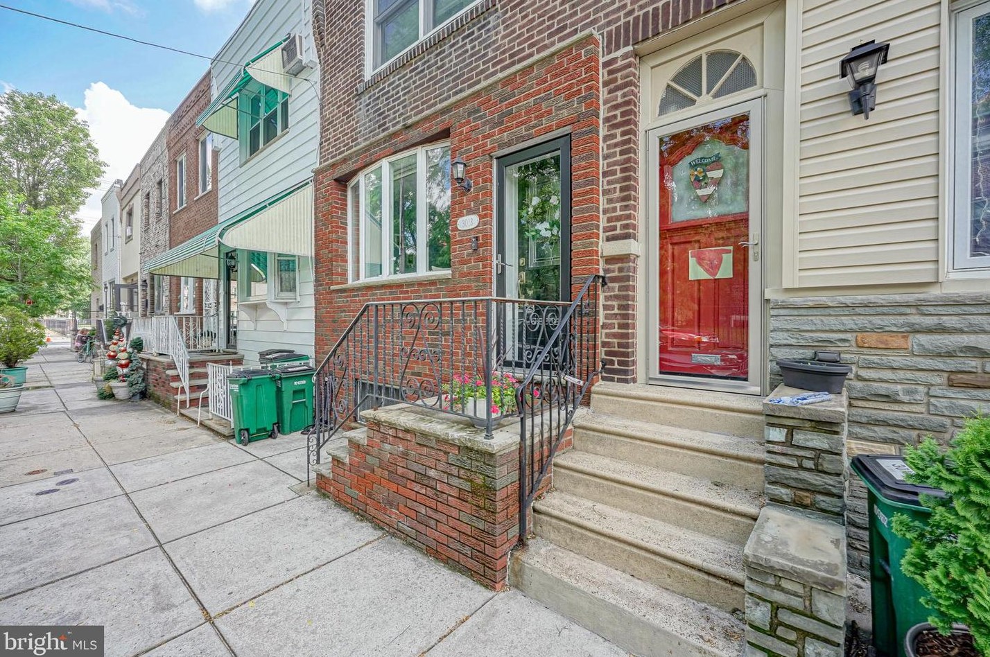 3013 18th St, Philadelphia, PA 19145-4804