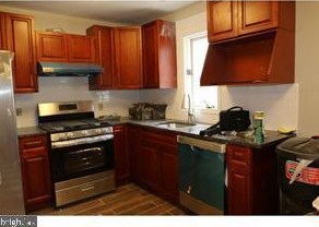 1716 Page St, Philadelphia, PA 19121